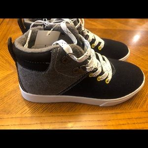 NWT Cat & Jack high-top sneakers